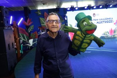 Notícia: Feira Pan-Amazônica do Livro abre programação infantil com teatro de bonecos e performances